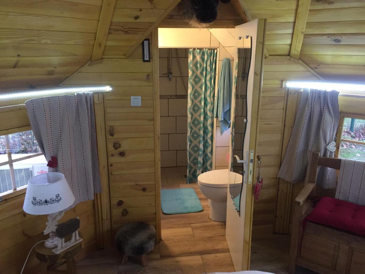 Alaguyauder Le Kota Bed & Breakfast Chatillon-sur-Broue Exterior foto
